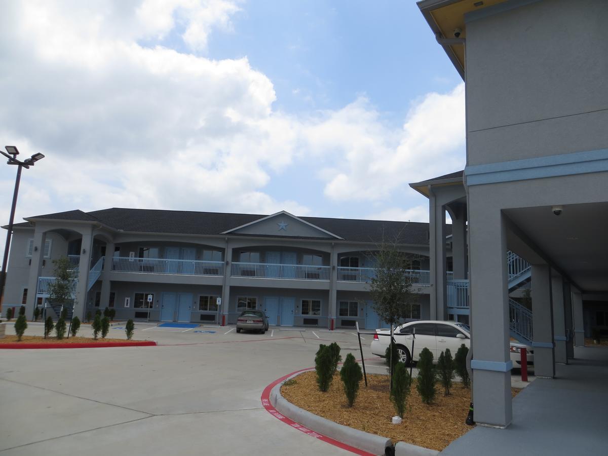 Haven Inn & Suites Willowbrook (Adults Only) Houston Esterno foto