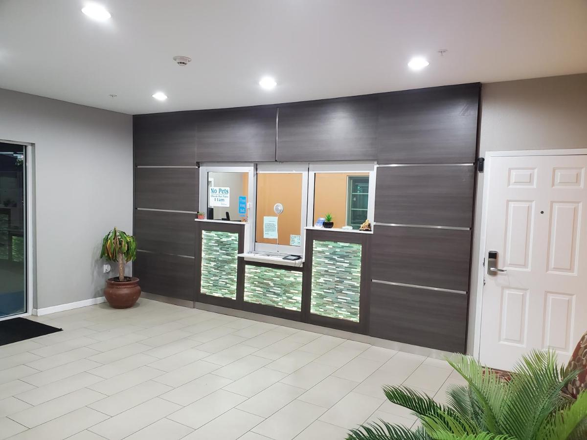 Haven Inn & Suites Willowbrook (Adults Only) Houston Esterno foto